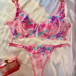 Limited Edition Fantasy Pink Bloom Embroidery Lingerie Set